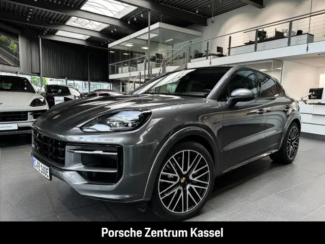 Photo 1 : Porsche Cayenne 2024 Petrol