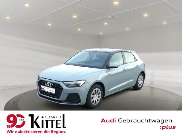 Photo 1 : Audi A1 2023 Essence