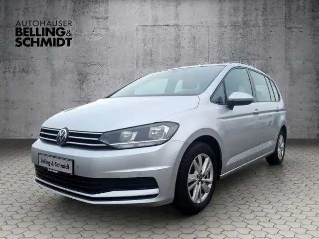 Photo 1 : Volkswagen Touran 2021 Essence