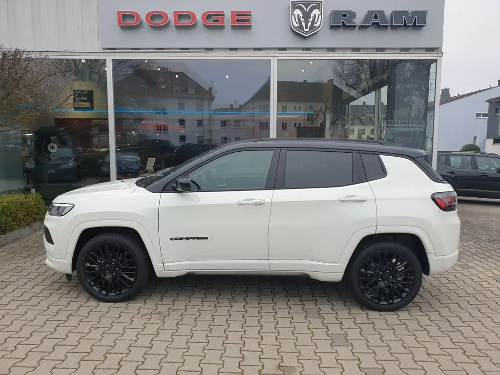 Photo 1 : Jeep Compass 2023 Hybrid