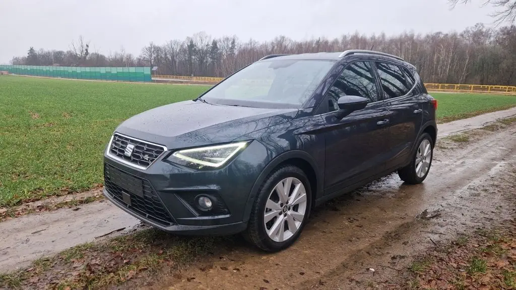 Photo 1 : Seat Arona 2021 Petrol