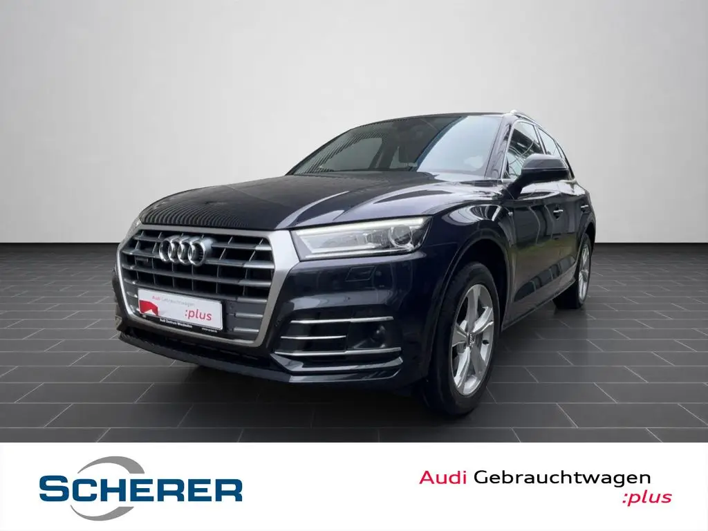 Photo 1 : Audi Q5 2020 Hybride