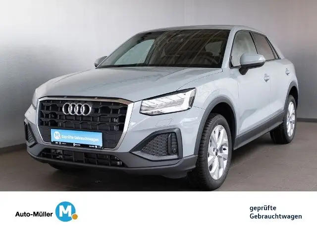 Photo 1 : Audi Q2 2023 Petrol