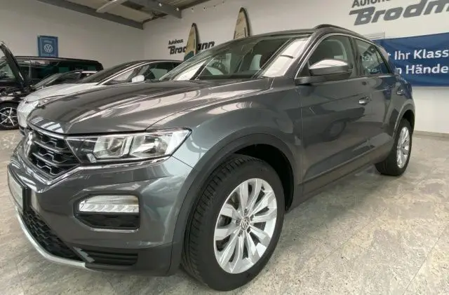 Photo 1 : Volkswagen T-roc 2018 Petrol