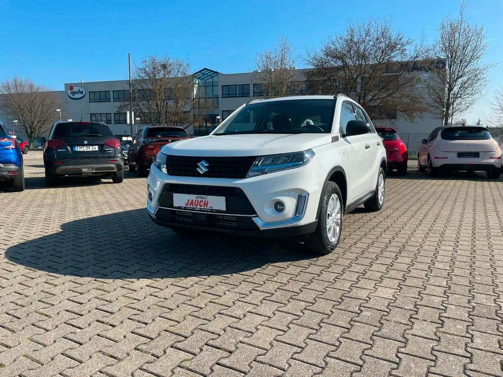 Photo 1 : Suzuki Vitara 2024 Petrol