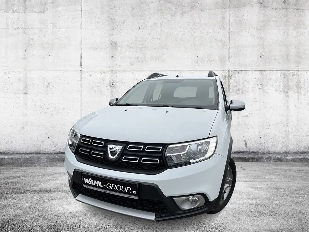 Photo 1 : Dacia Sandero 2017 Petrol