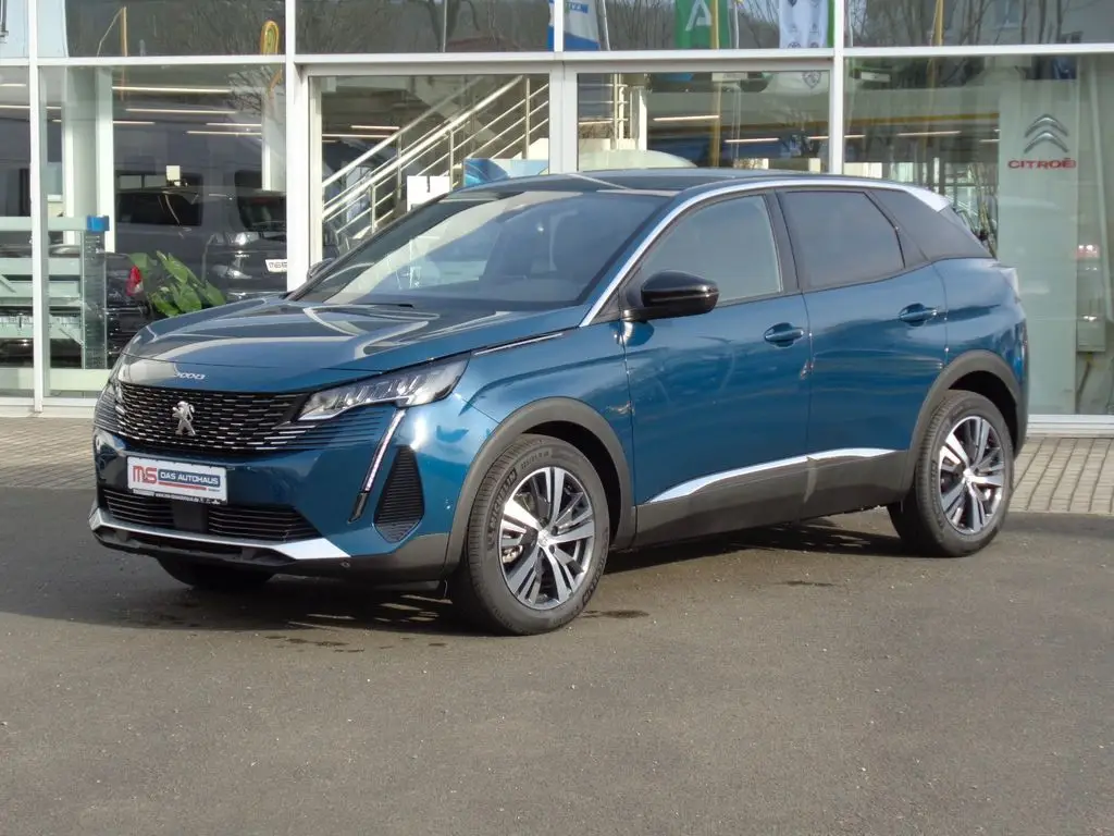 Photo 1 : Peugeot 3008 2023 Petrol