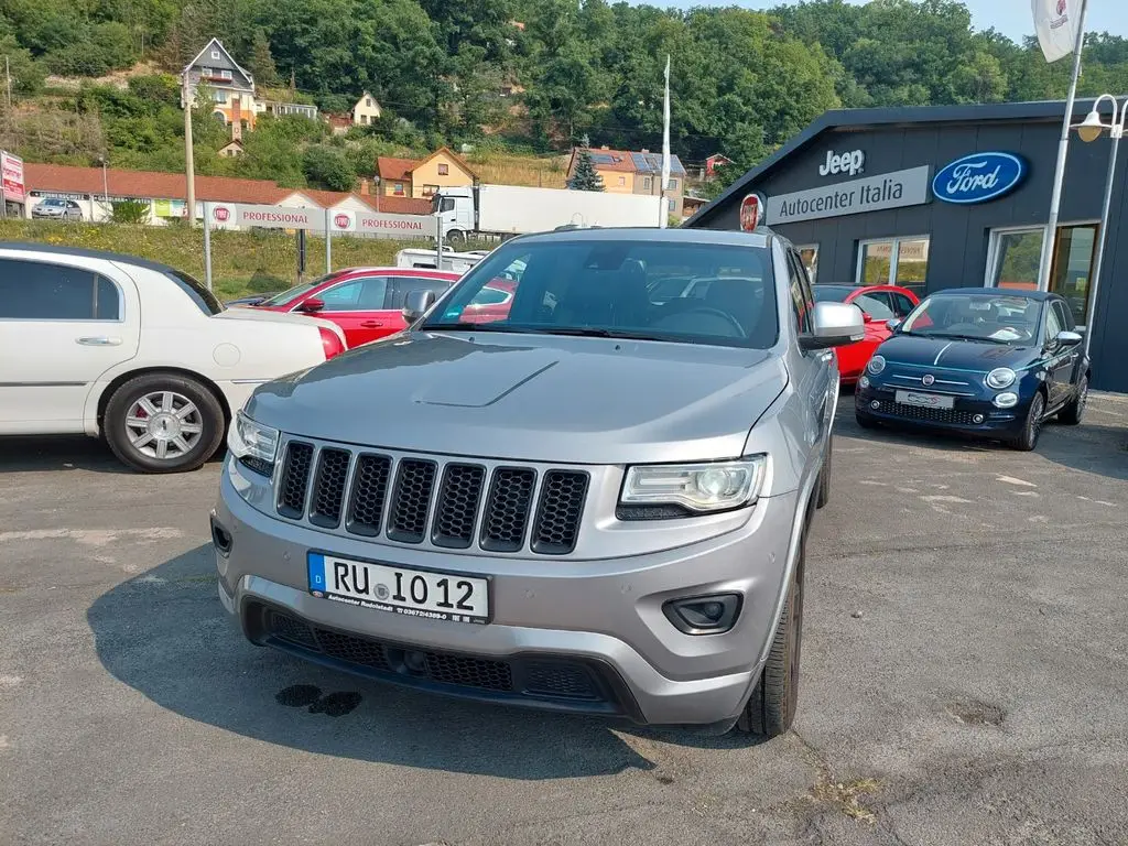 Photo 1 : Jeep Grand Cherokee 2016 Diesel