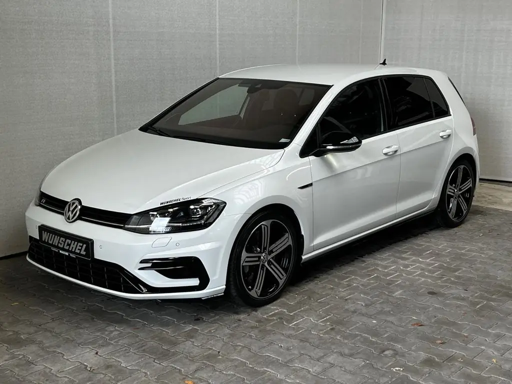 Photo 1 : Volkswagen Golf 2019 Petrol