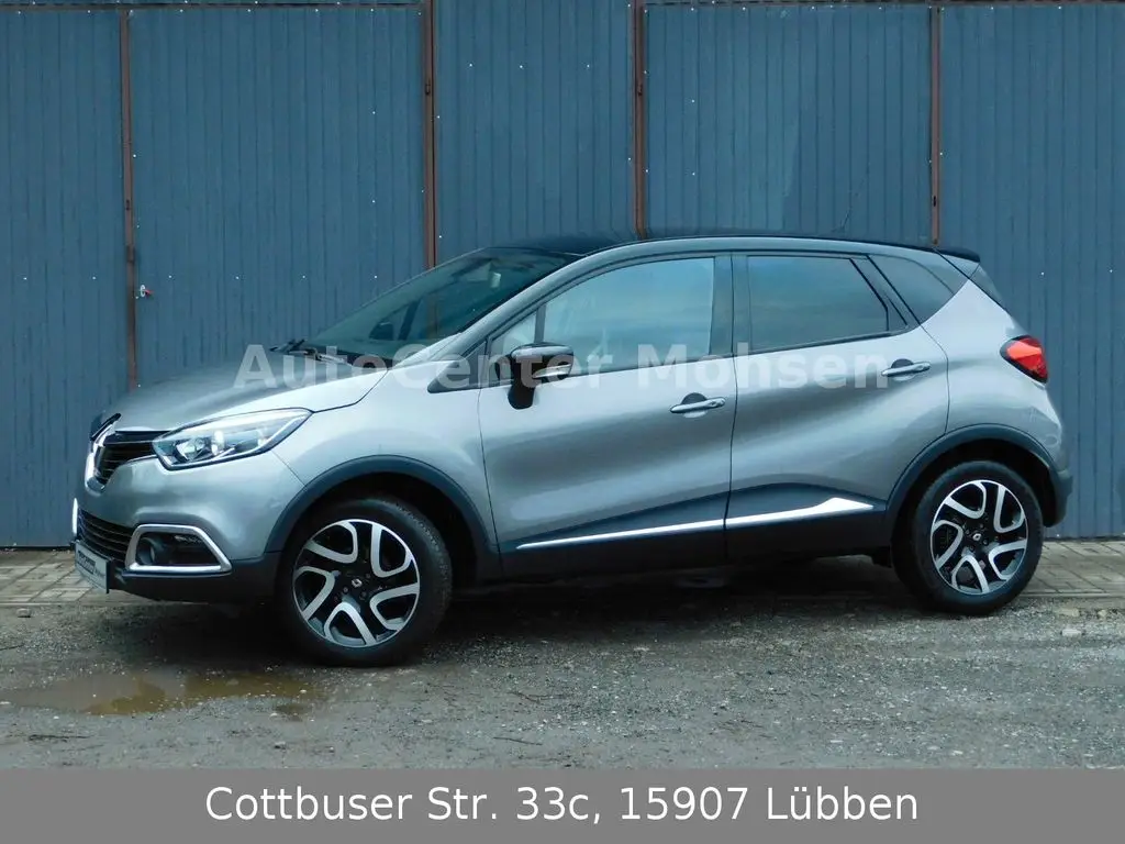 Photo 1 : Renault Captur 2016 Petrol