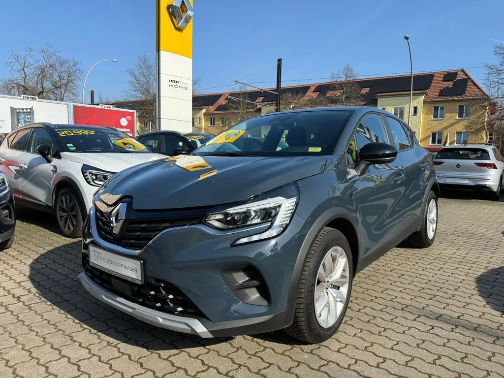 Photo 1 : Renault Captur 2022 Essence