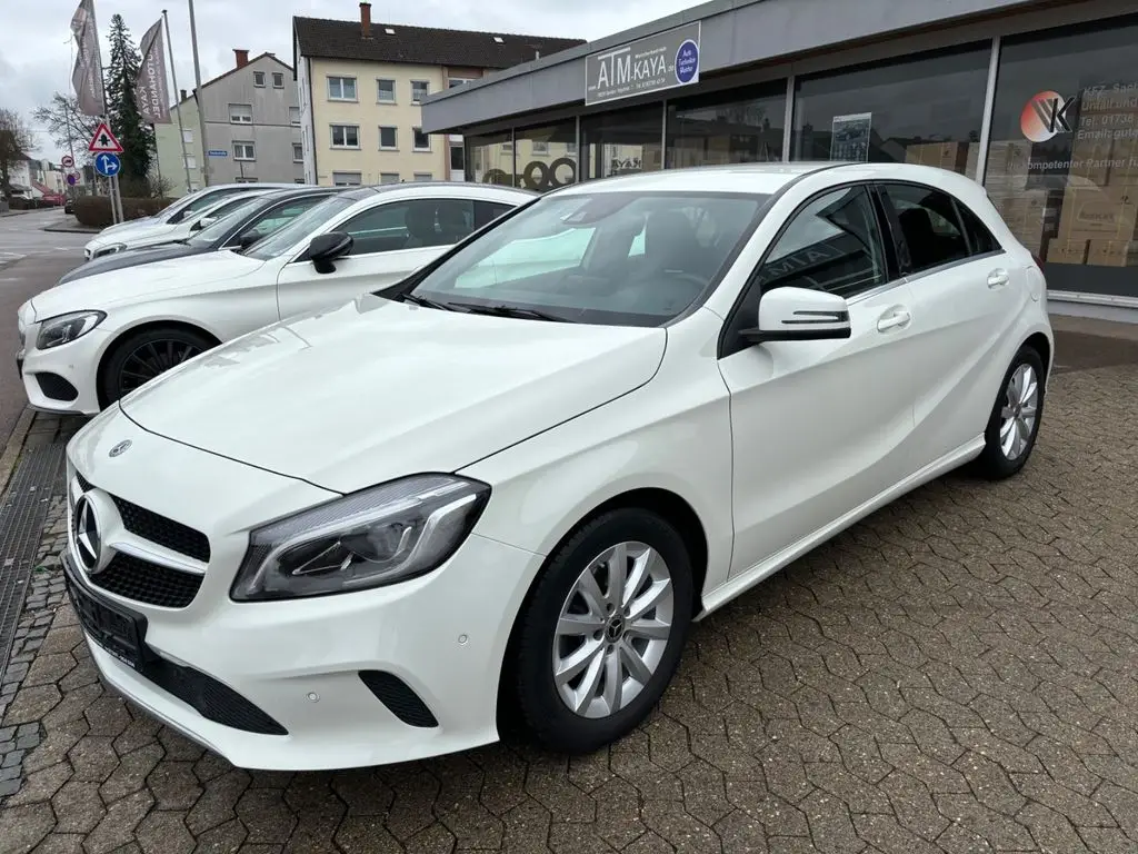 Photo 1 : Mercedes-benz Classe A 2017 Petrol