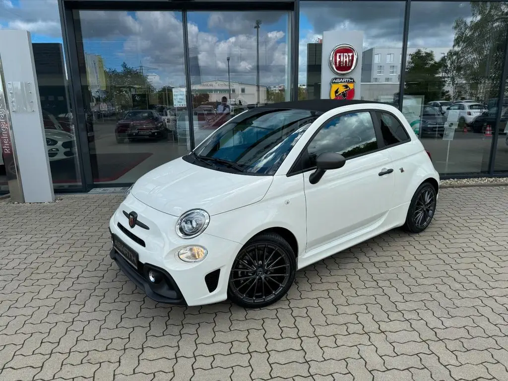 Photo 1 : Abarth 595 2024 Essence