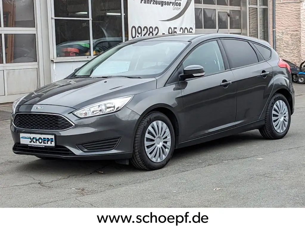 Photo 1 : Ford Focus 2017 Diesel