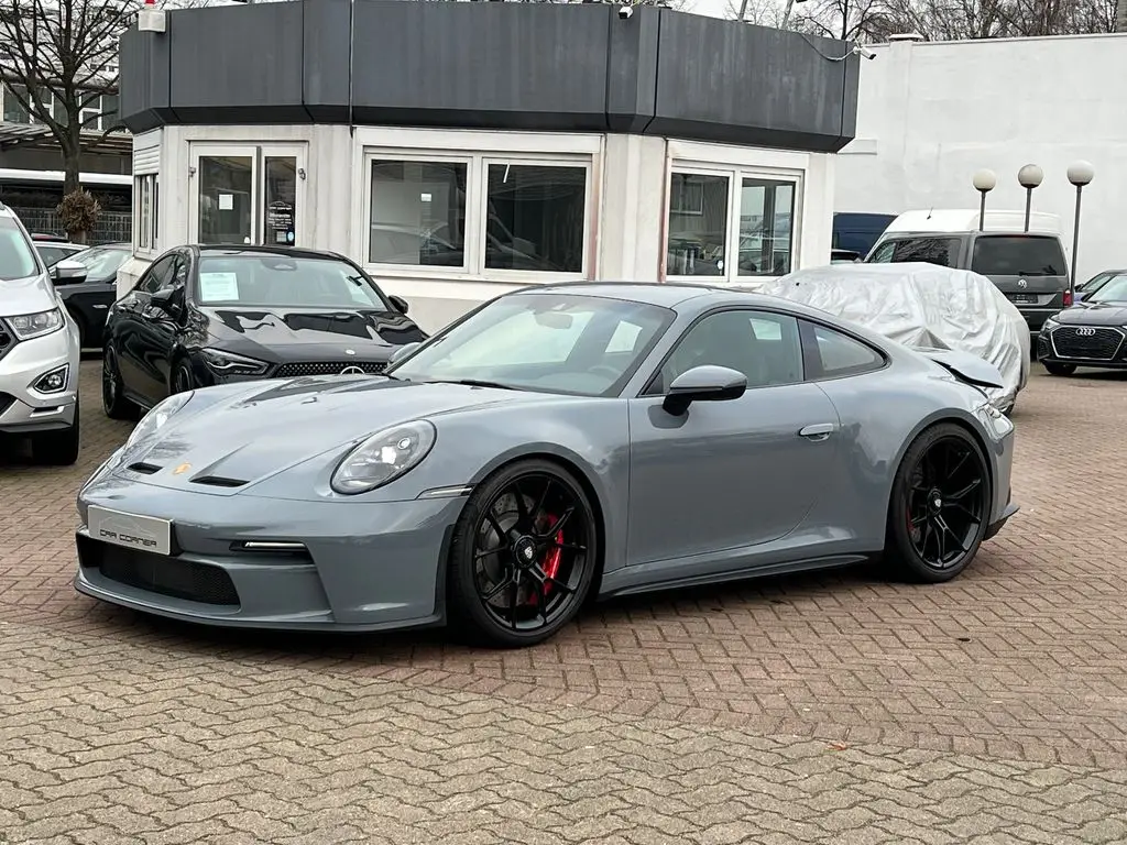 Photo 1 : Porsche 992 2023 Essence