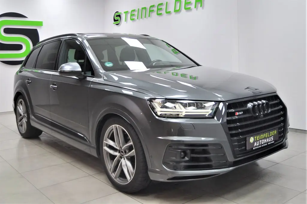 Audi Sq7 4.0 TDI quattro / OPTIK PAK./ ACC / 7 SITZER