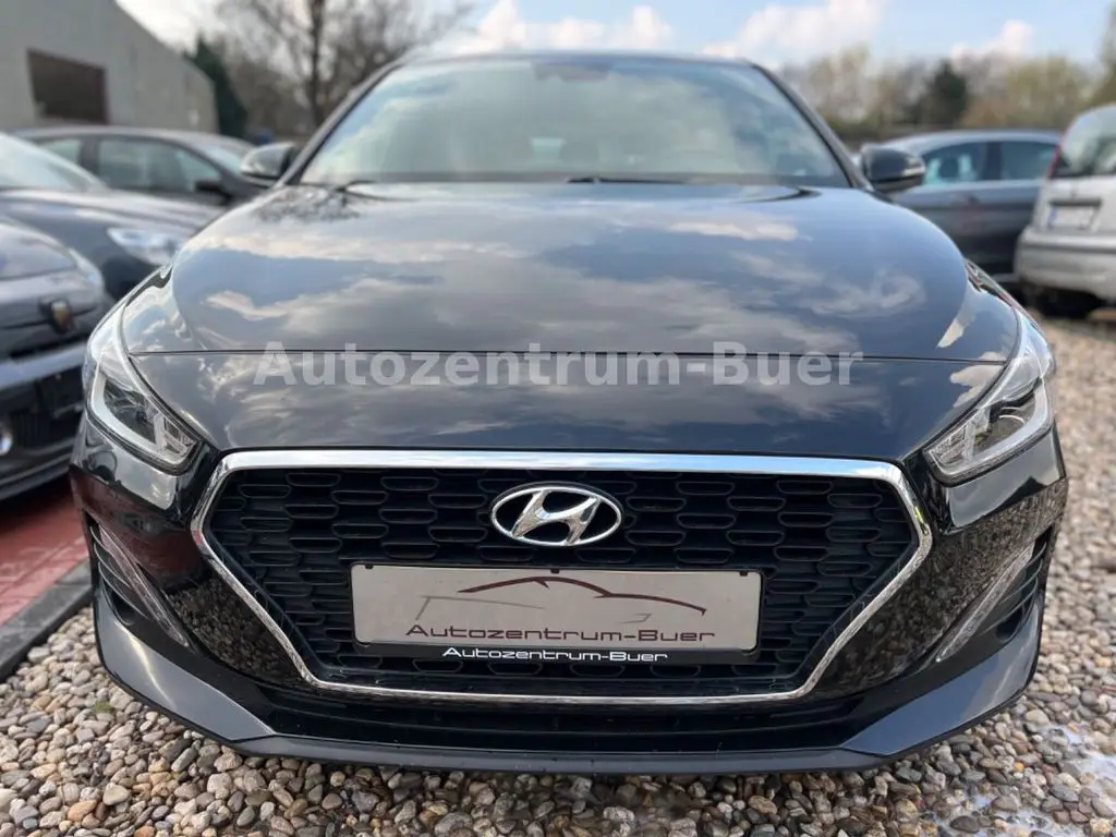 Photo 1 : Hyundai I30 2018 Petrol