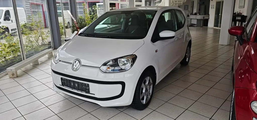 Photo 1 : Volkswagen Up! 2016 Petrol