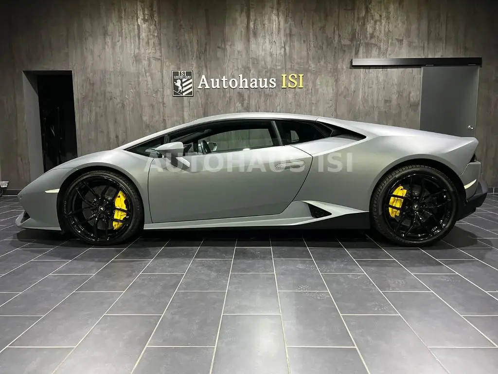 Photo 1 : Lamborghini Huracan 2017 Essence