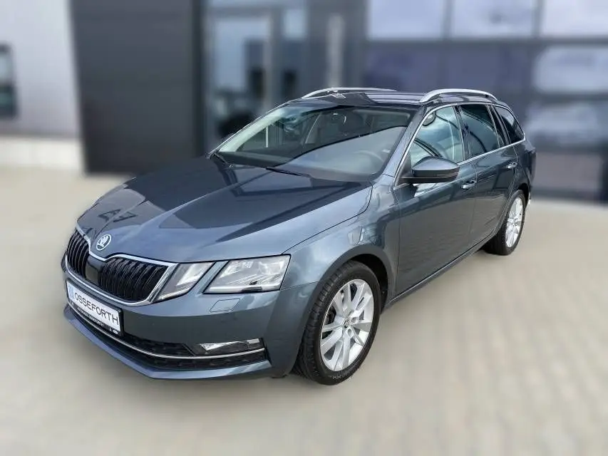 Photo 1 : Skoda Octavia 2018 Petrol