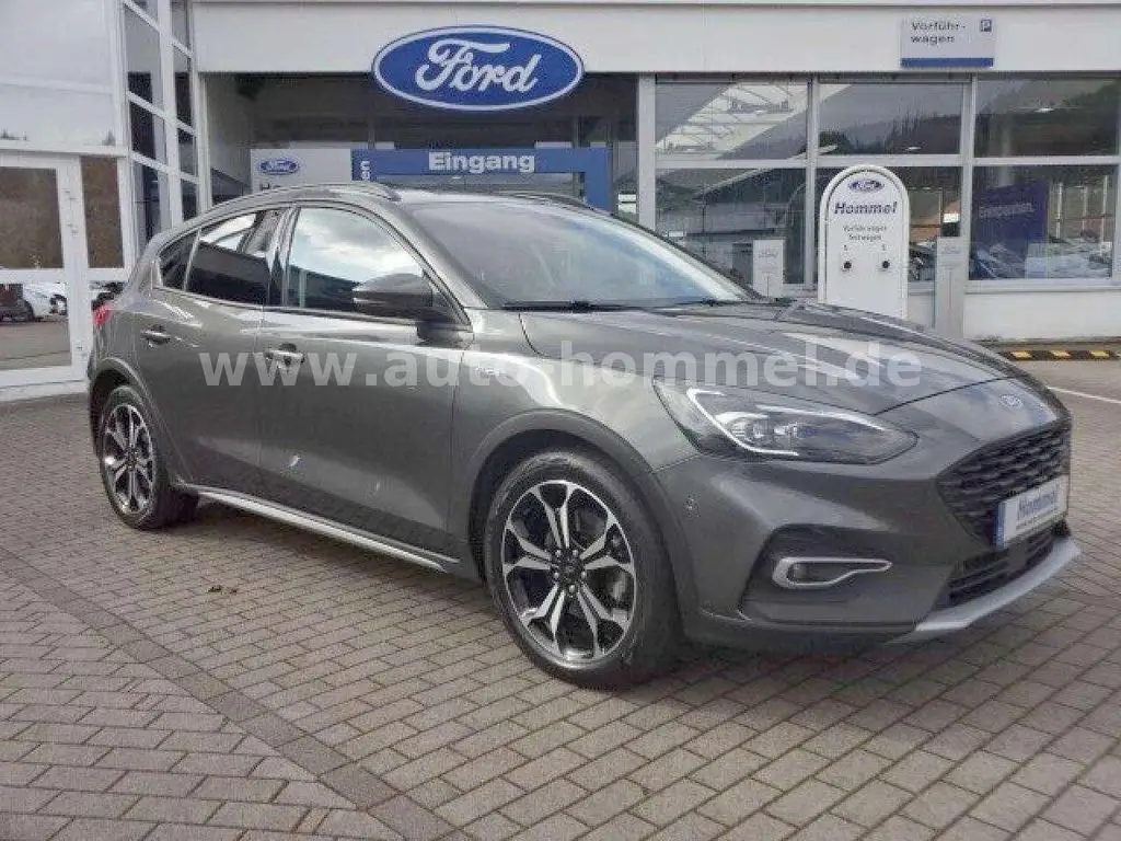 Photo 1 : Ford Focus 2020 Petrol