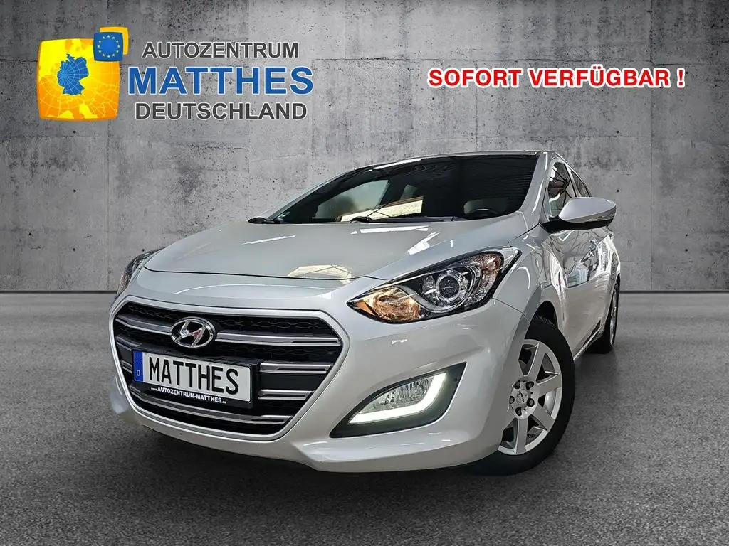 Photo 1 : Hyundai I30 2016 Petrol