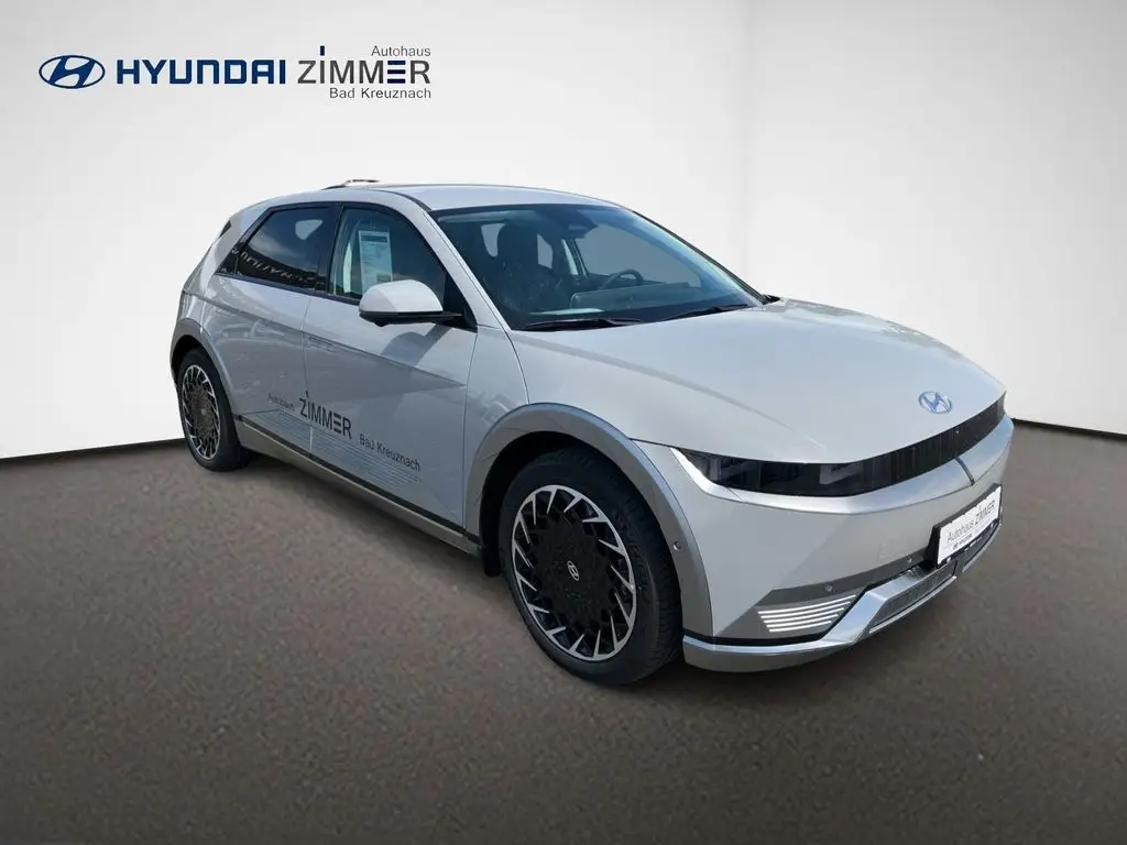 Photo 1 : Hyundai Ioniq 2024 Non renseigné