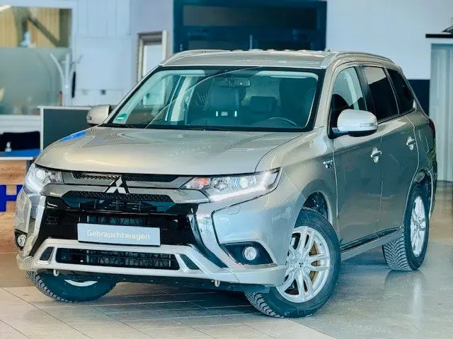 Photo 1 : Mitsubishi Outlander 2018 Hybride