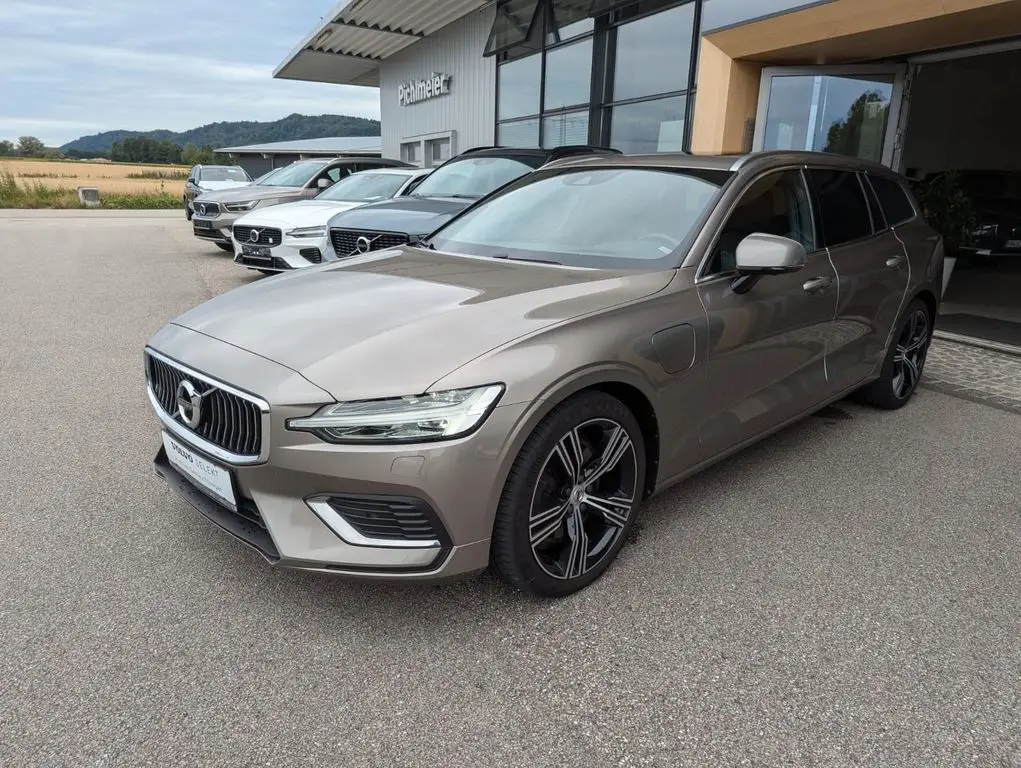 Photo 1 : Volvo V60 2019 Hybrid