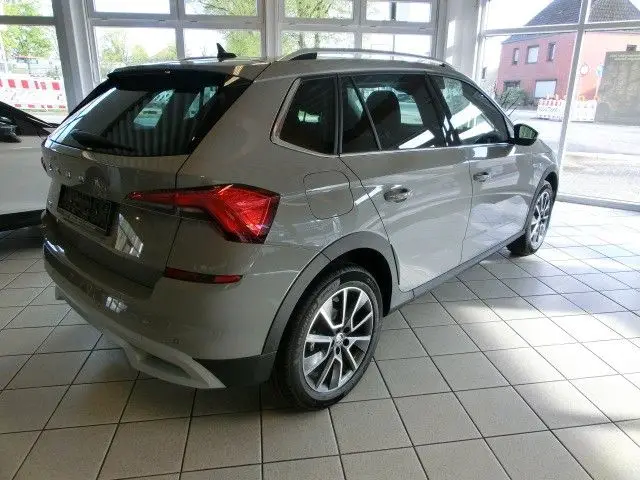 Photo 1 : Skoda Kamiq 2022 Petrol