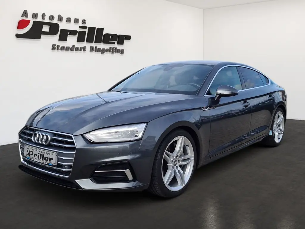 Photo 1 : Audi A5 2019 Diesel