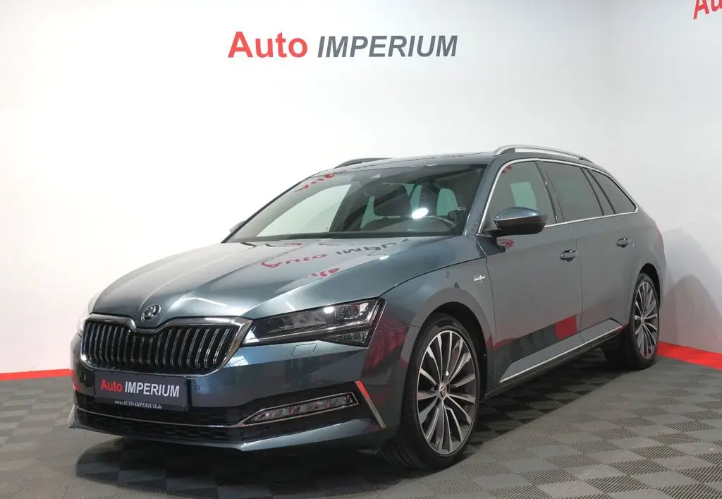 Photo 1 : Skoda Superb 2019 Petrol