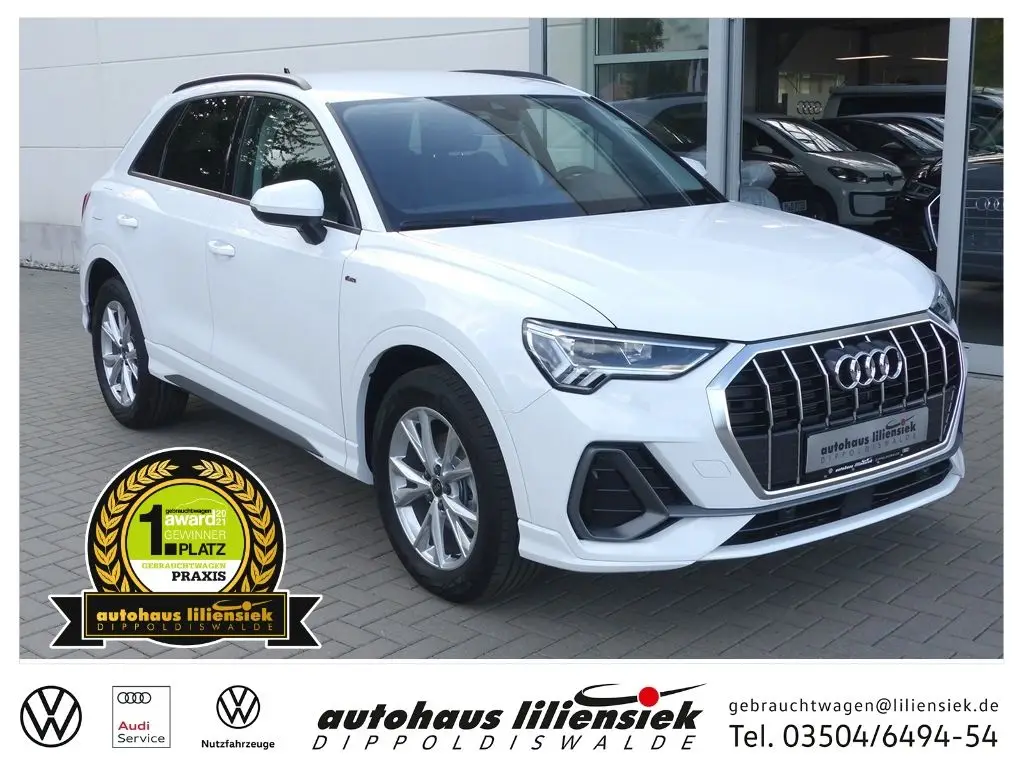 Photo 1 : Audi Q3 2023 Essence