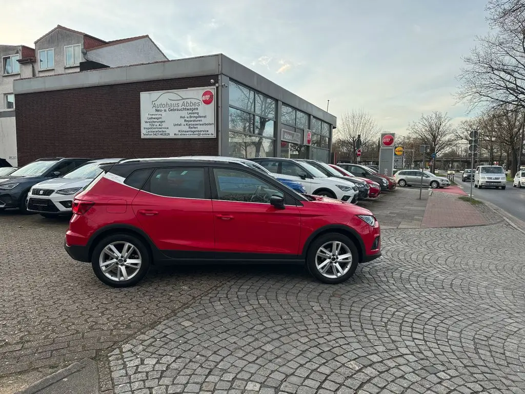 Photo 1 : Seat Arona 2020 Petrol