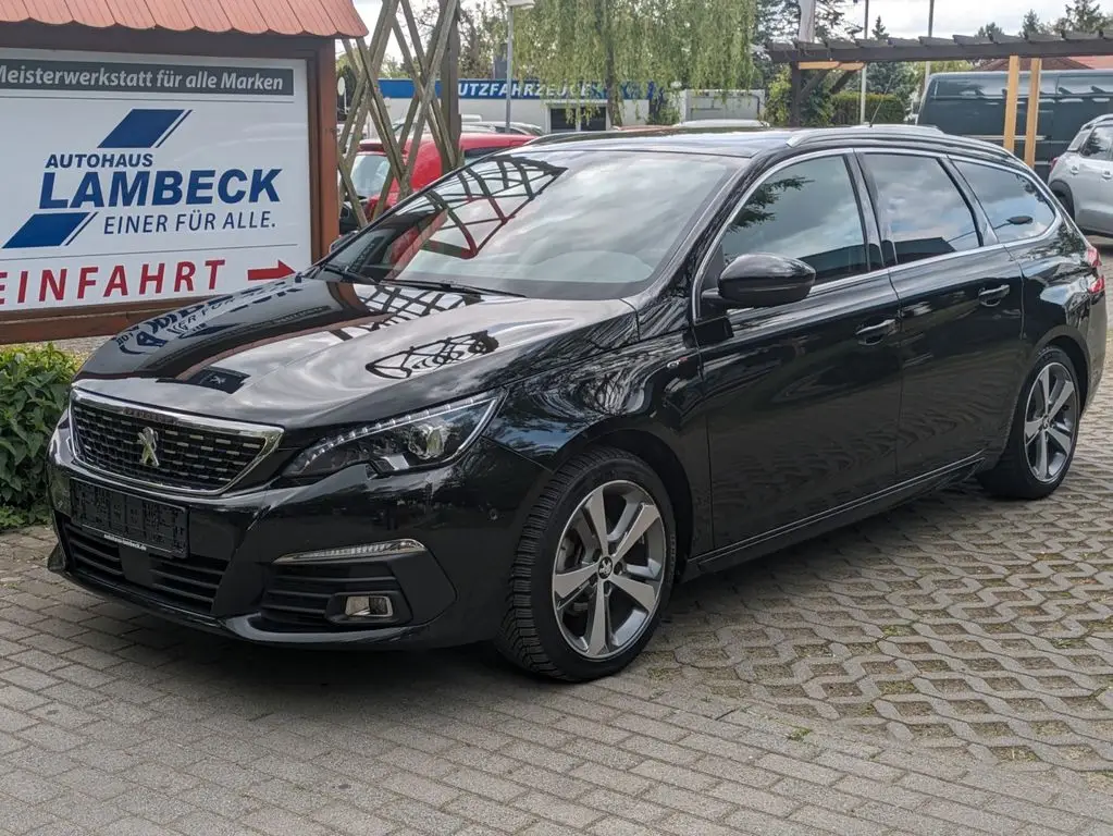 Photo 1 : Peugeot 308 2021 Diesel