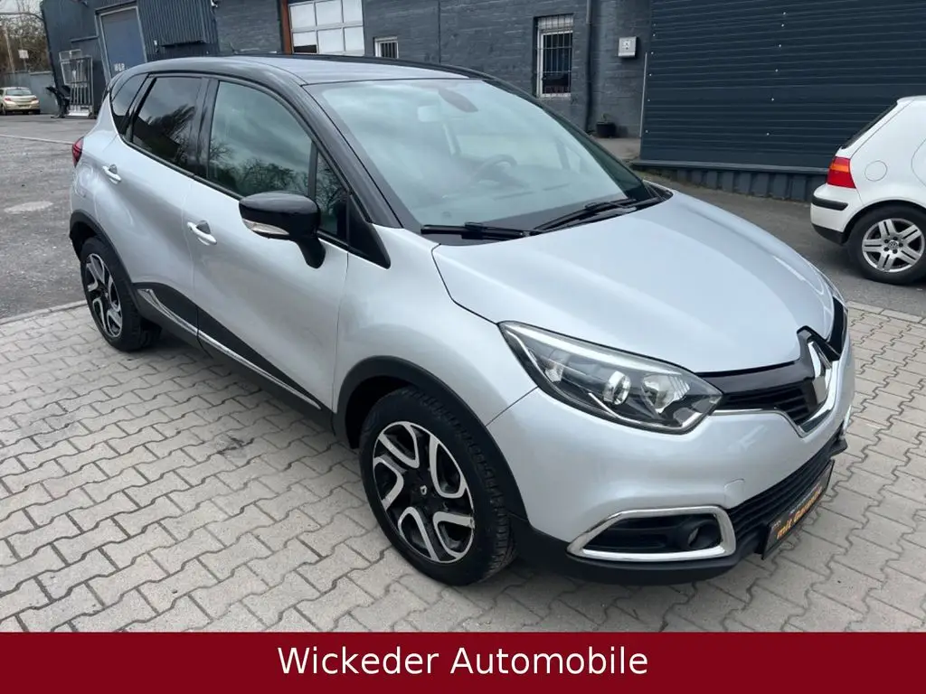 Photo 1 : Renault Captur 2016 Petrol