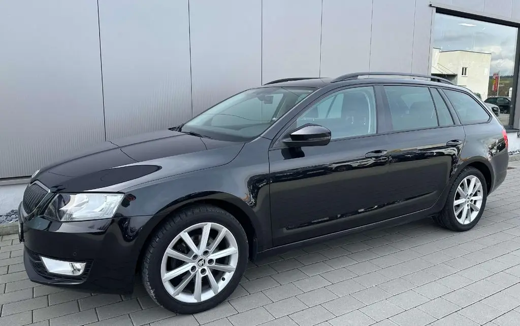 Photo 1 : Skoda Octavia 2017 Essence