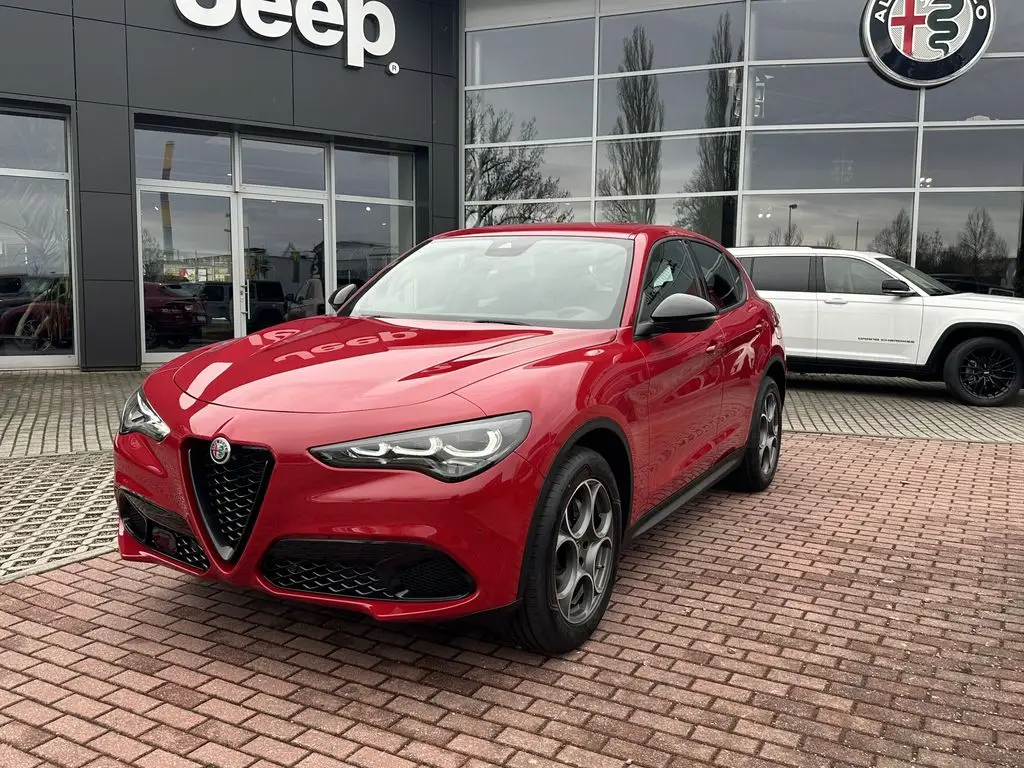 Photo 1 : Alfa Romeo Stelvio 2024 Essence