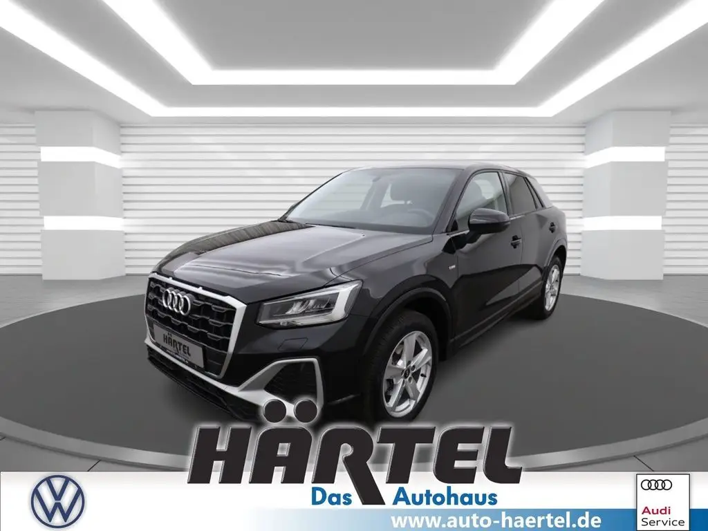 Photo 1 : Audi Q2 2023 Petrol