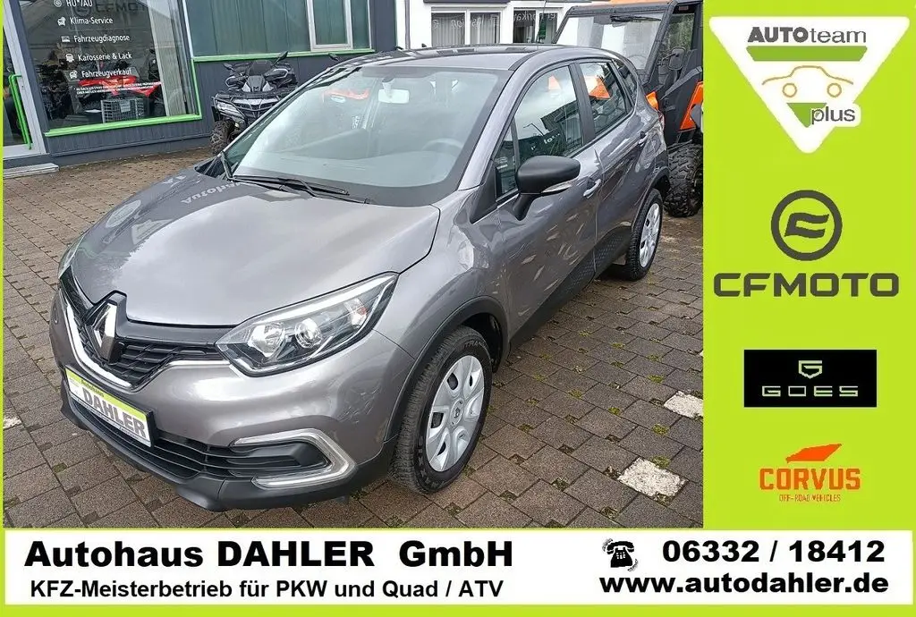 Photo 1 : Renault Captur 2017 Petrol