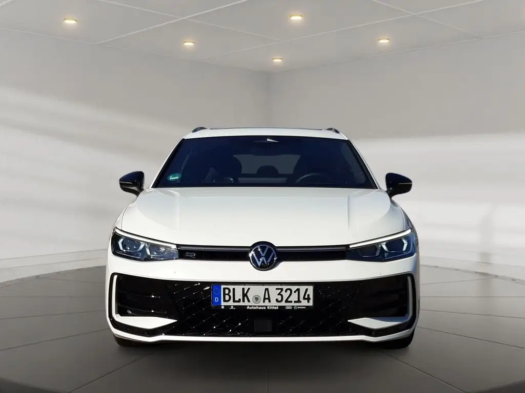 Photo 1 : Volkswagen Passat 2024 Diesel