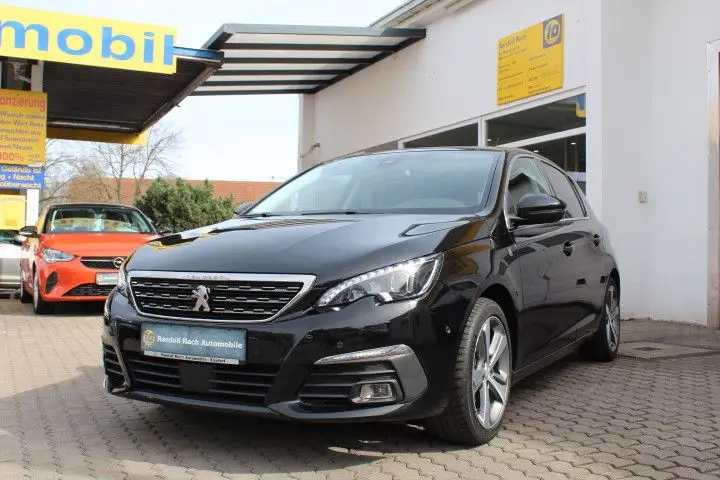 Photo 1 : Peugeot 308 2018 Essence