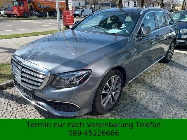 Photo 1 : Mercedes-benz Classe E 2017 Petrol