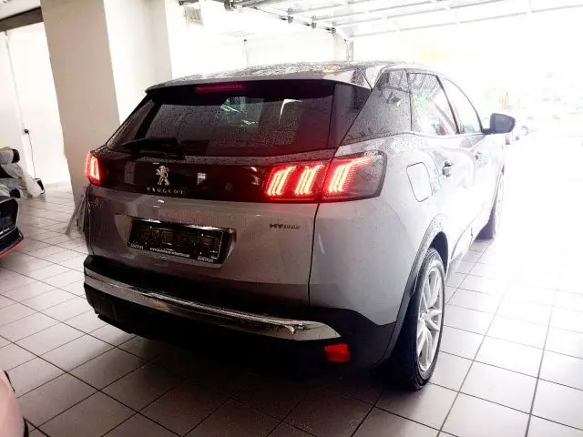 Photo 1 : Peugeot 3008 2021 Hybride