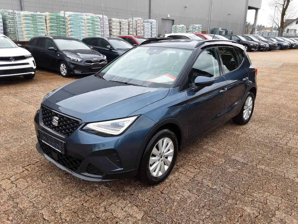 Photo 1 : Seat Arona 2023 Petrol