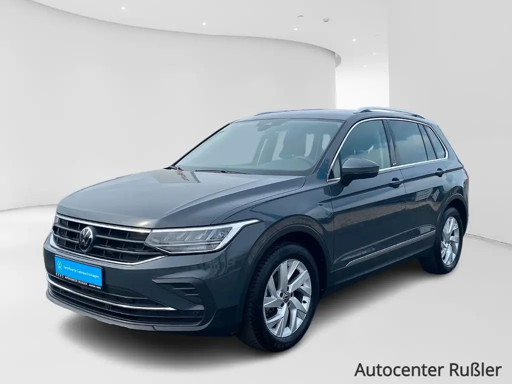 Photo 1 : Volkswagen Tiguan 2023 Essence