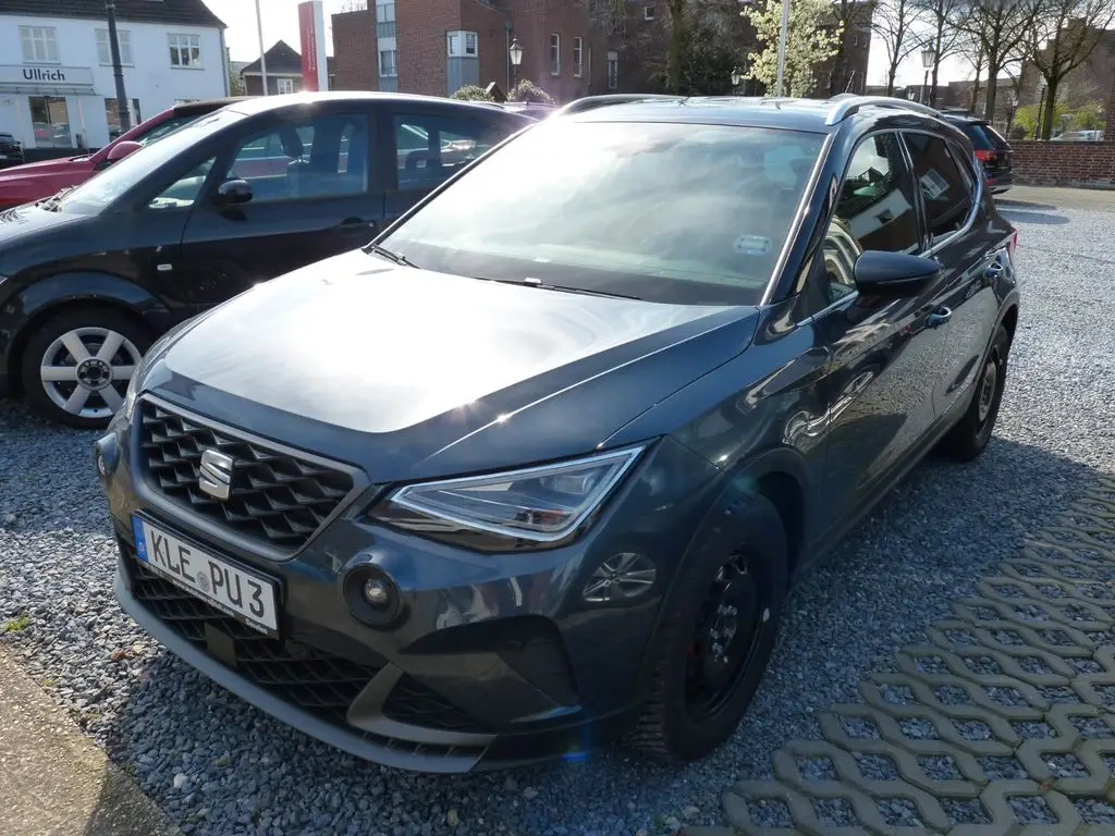 Photo 1 : Seat Arona 2023 Petrol