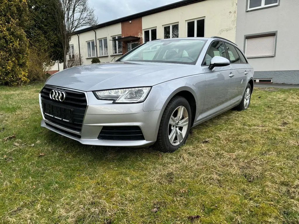 Photo 1 : Audi A4 2016 Diesel