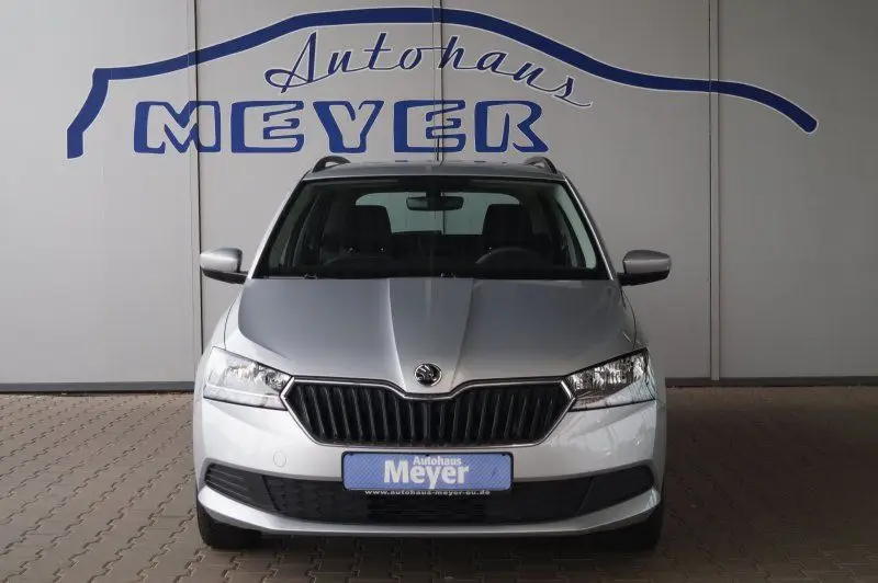 Photo 1 : Skoda Fabia 2022 Petrol