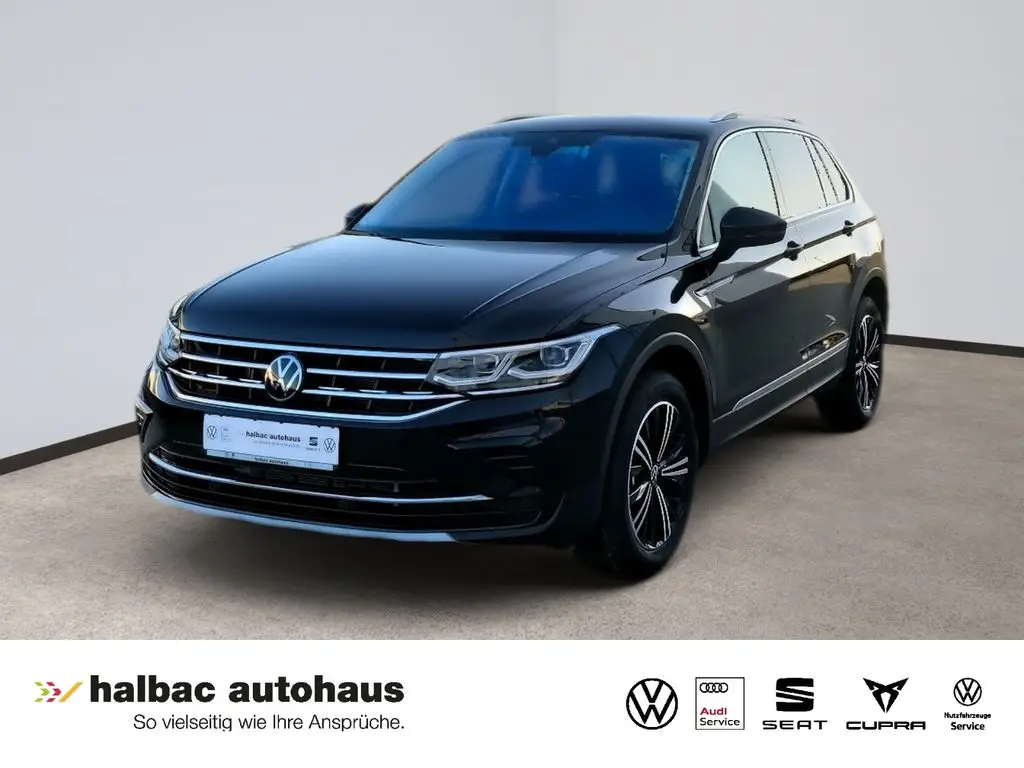 Photo 1 : Volkswagen Tiguan 2024 Essence